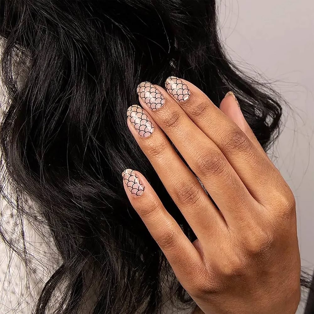 Color Street Black Fishnet Press-On Nails